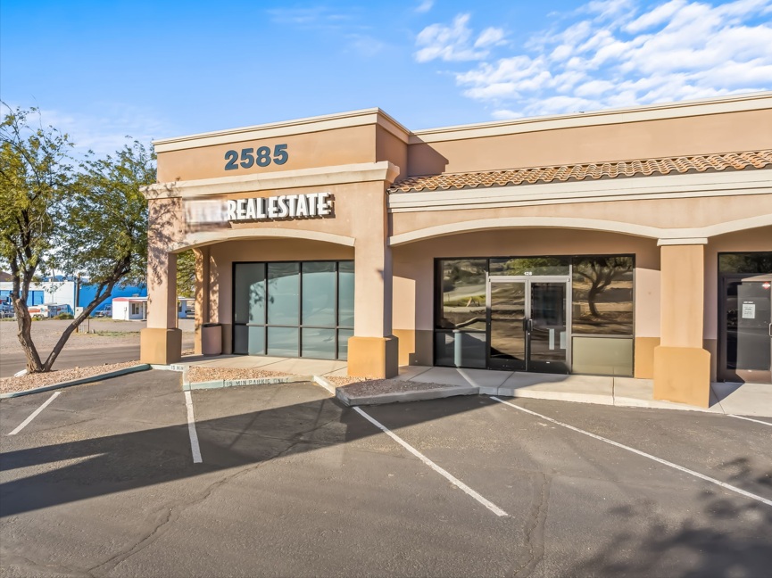 2585 Miracle Mile #128 - 129