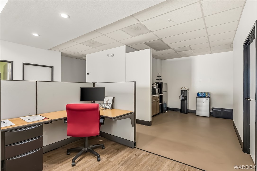 2585 Miracle Mile #128 - 129
