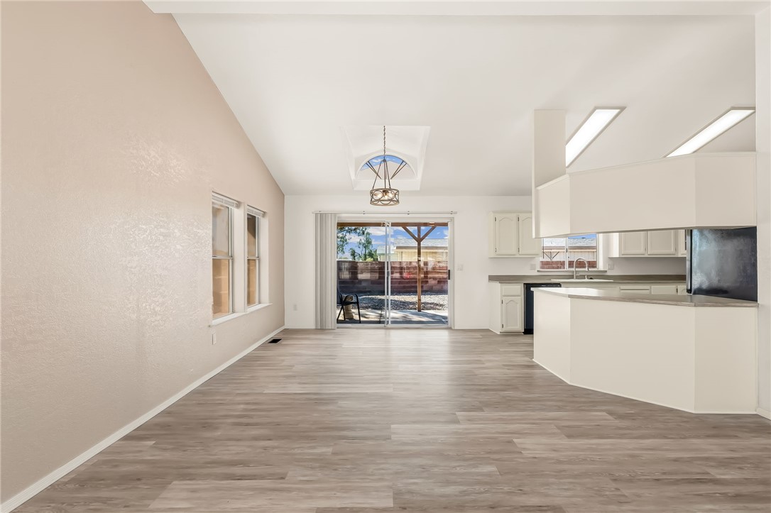 2612 E Sunrise Vista Boulevard