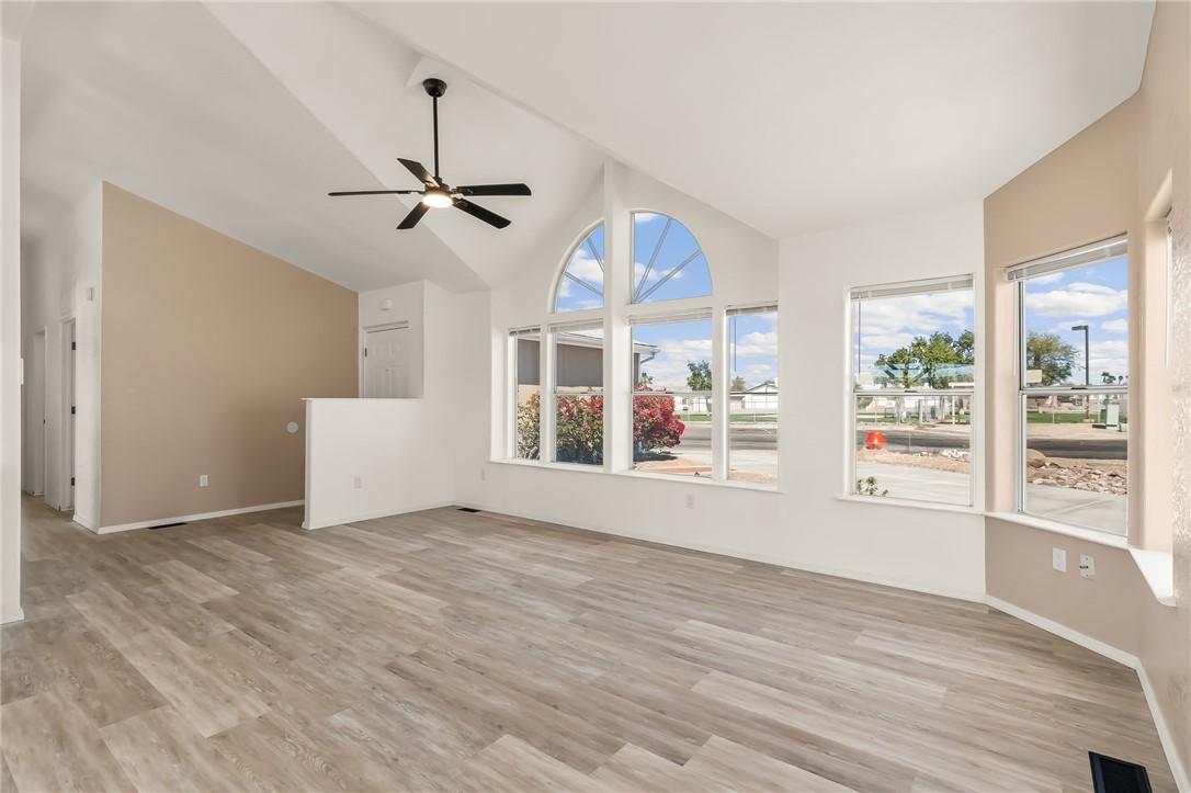 2612 E Sunrise Vista Boulevard