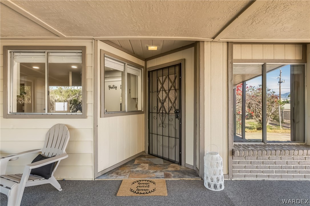 1636 Lakeside Drive