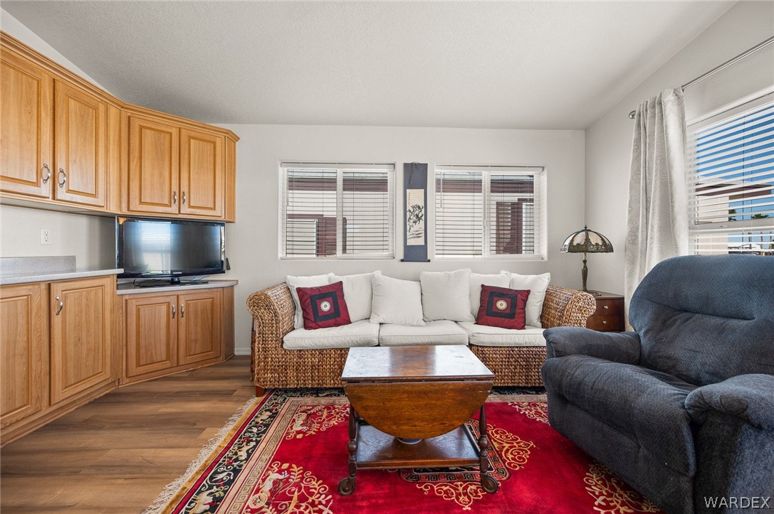 2000 Ramar Road 282