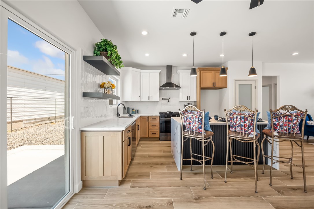 2486 E Hound Drive
