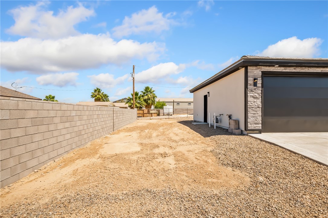 2486 E Hound Drive