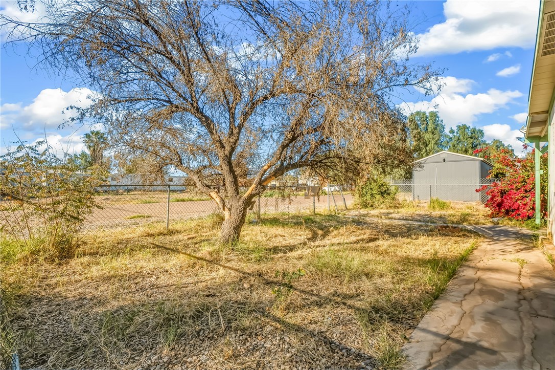 1819 E Zinc Way