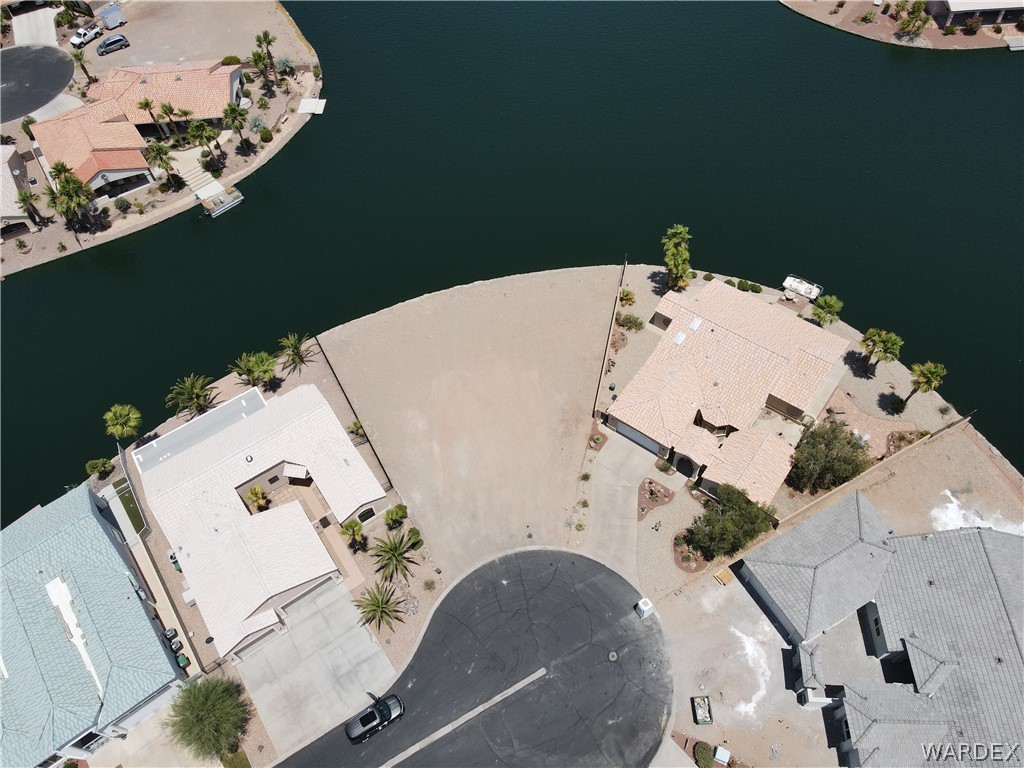 2055 E Lago Grande Place