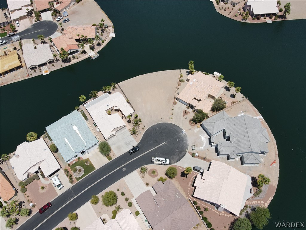 2055 E Lago Grande Place