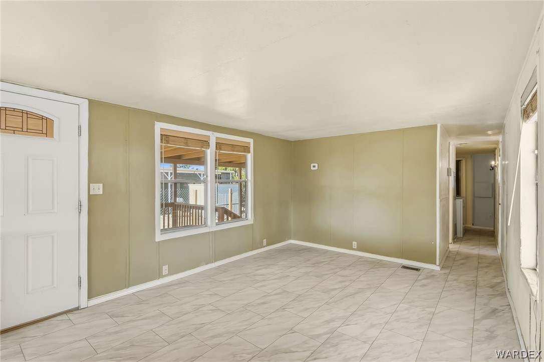2233 Ventura Drive
