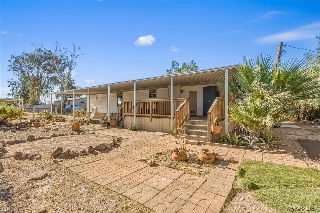 2233 Ventura Drive