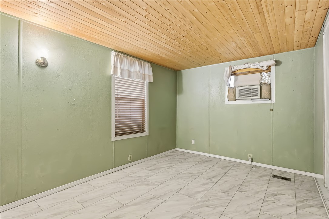 2233 Ventura Drive