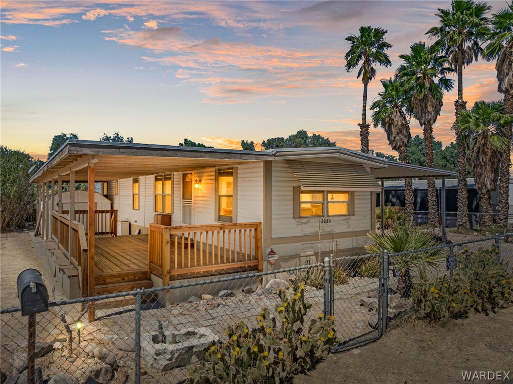 2233 Ventura Drive