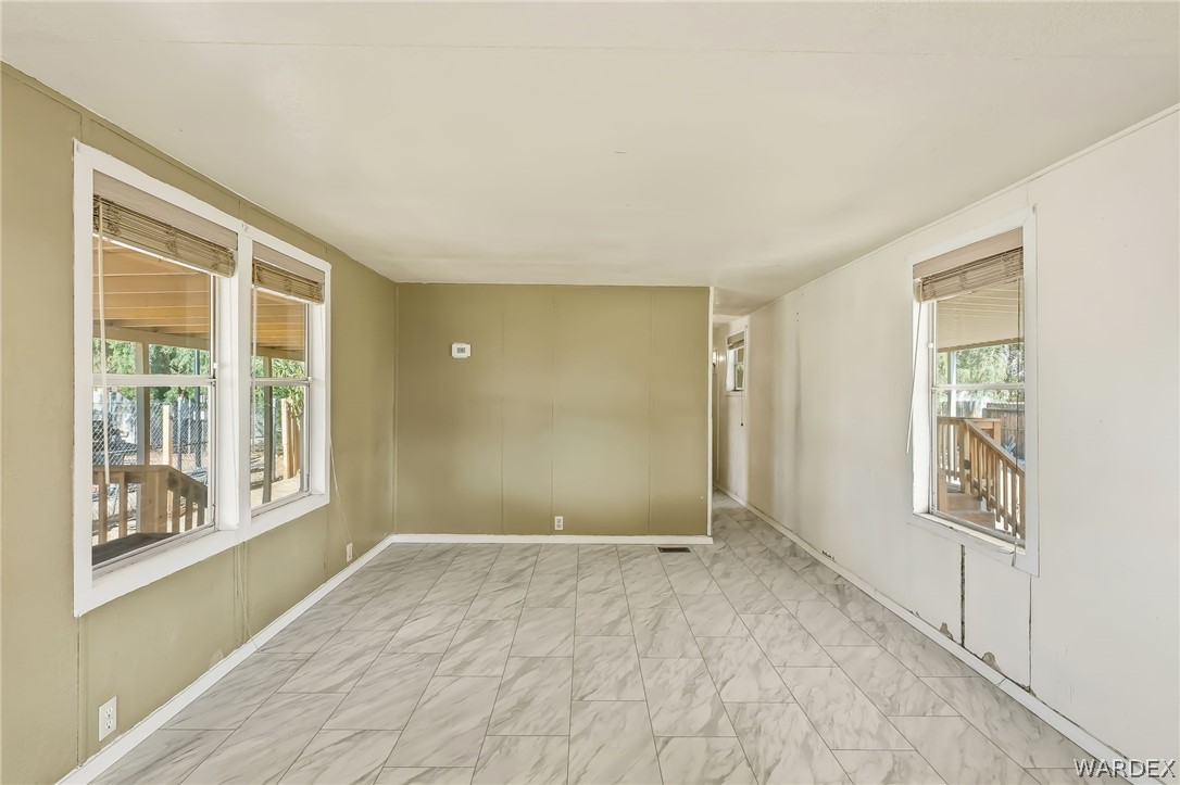 2233 Ventura Drive