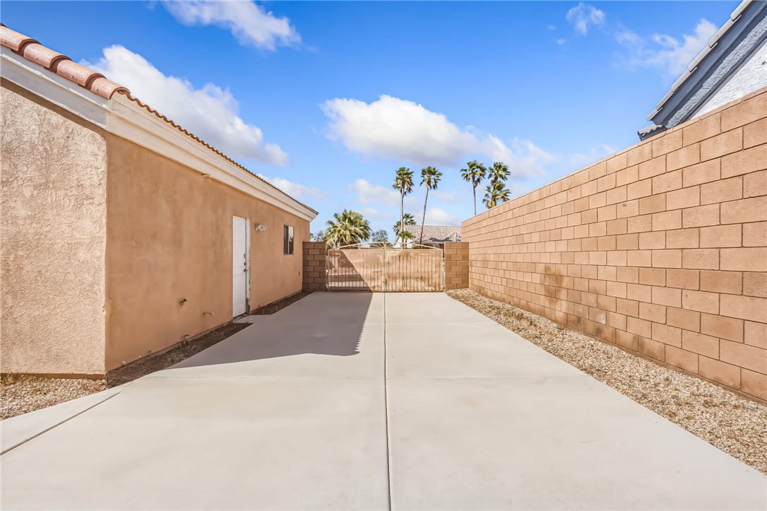 2558 Whispering Ridge Drive