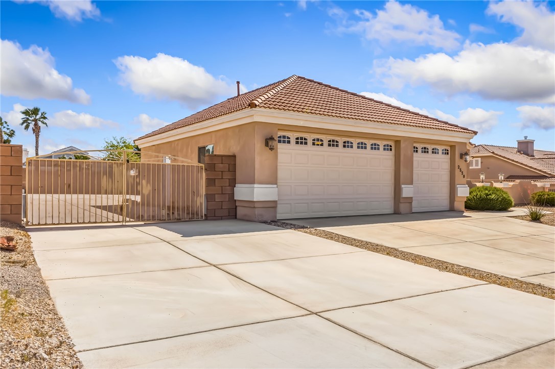 2558 Whispering Ridge Drive