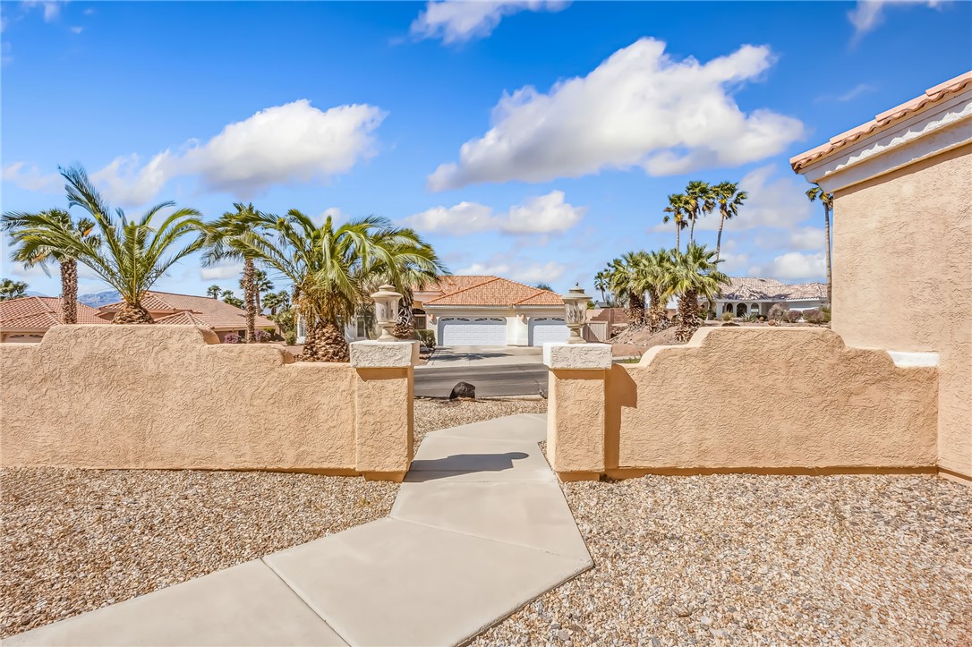 2558 Whispering Ridge Drive