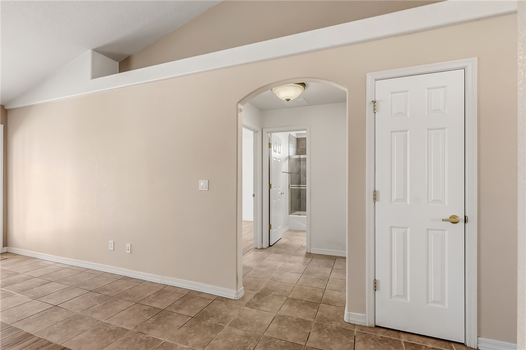 2558 Whispering Ridge Drive
