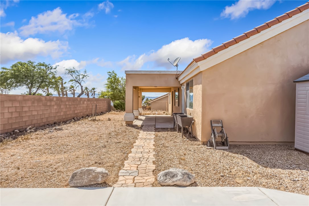 2558 Whispering Ridge Drive