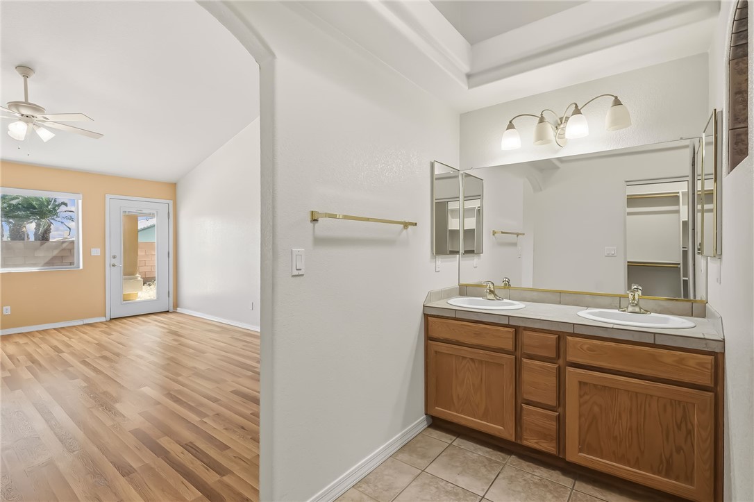 2558 Whispering Ridge Drive