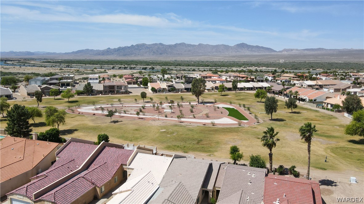 2943 Country Club Drive