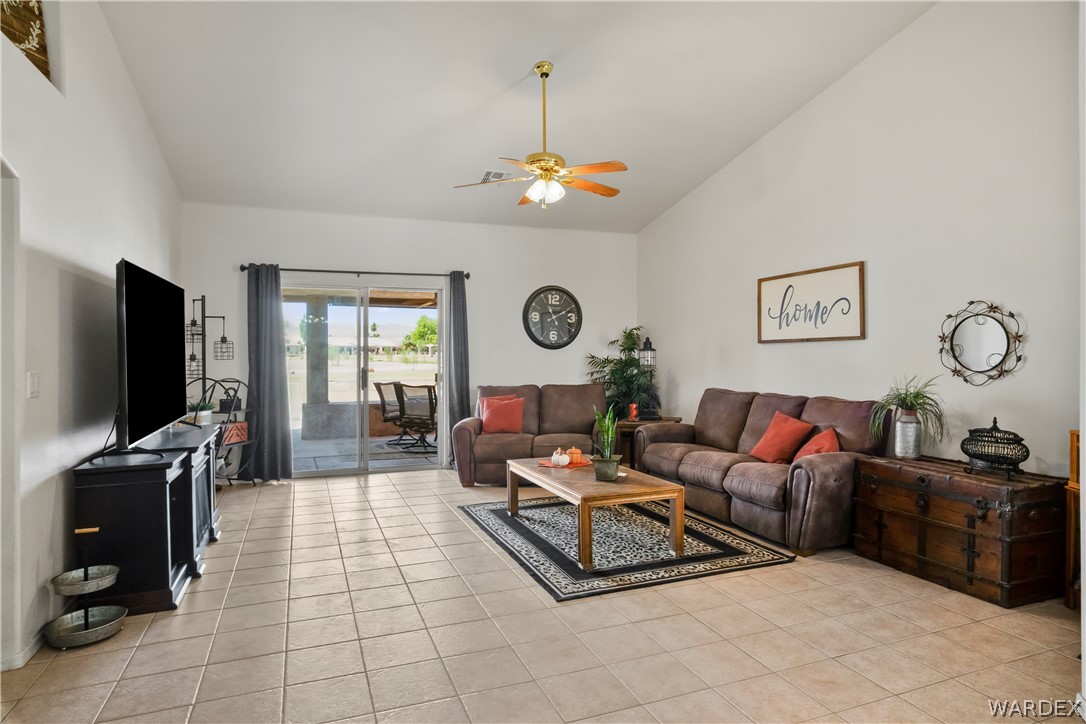 2943 Country Club Drive