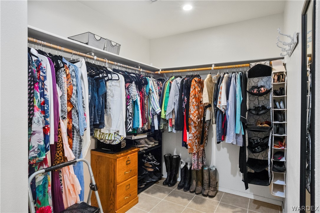 2943 Country Club Drive