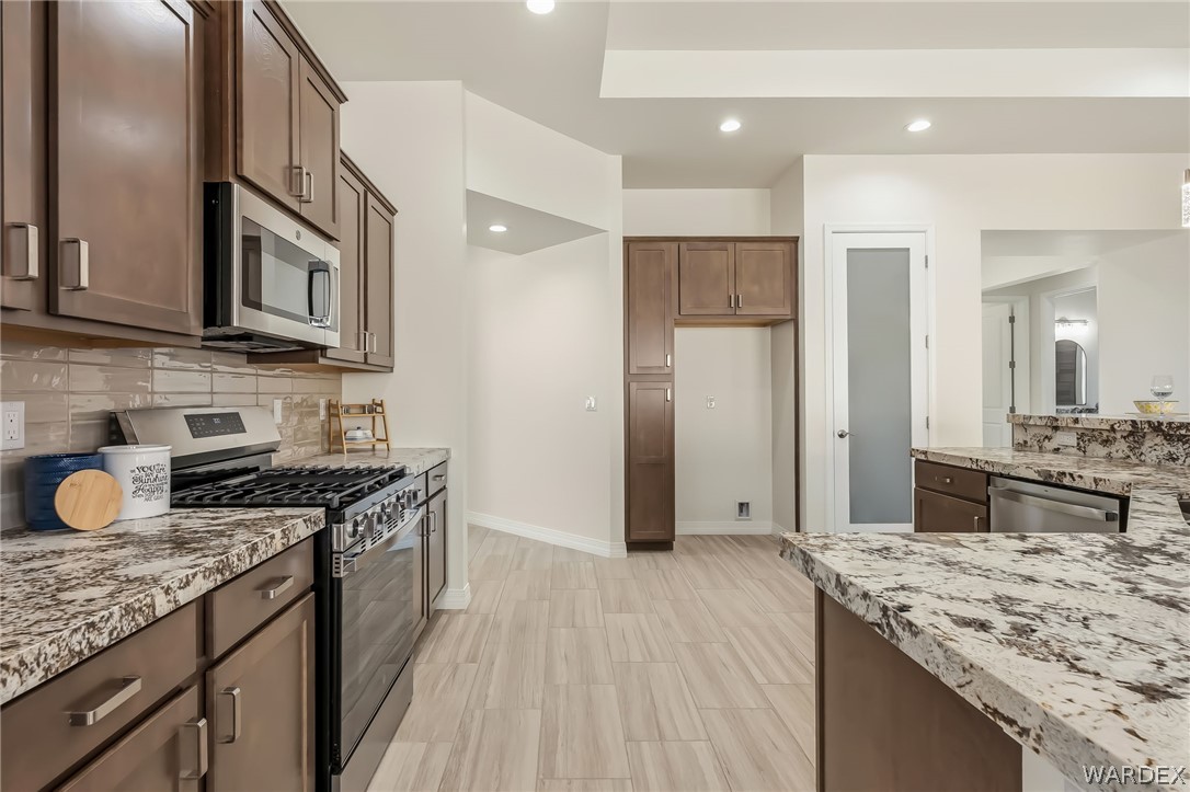 5546 S Declaration Avenue