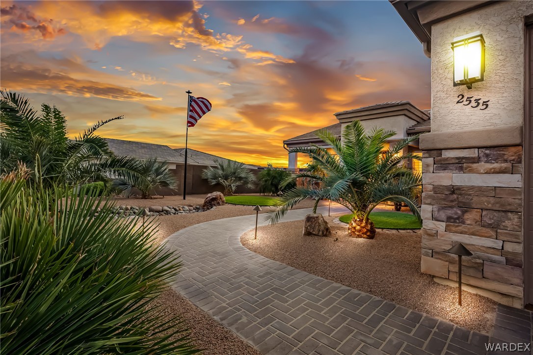 2535 Ridge Lane
