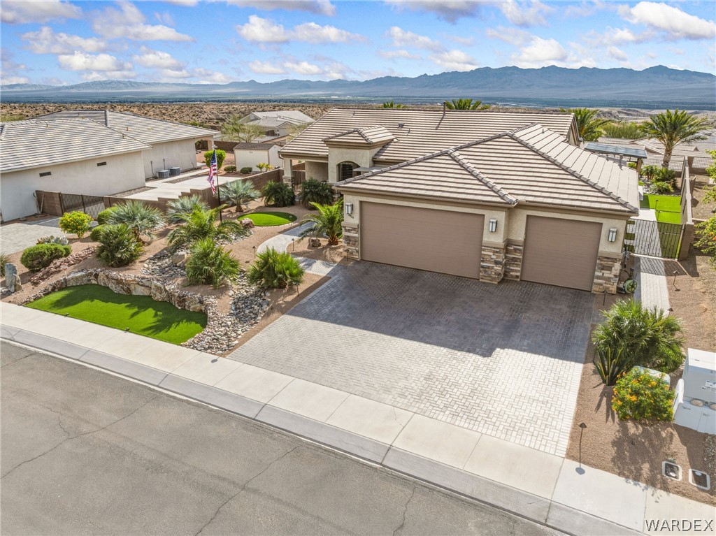 2535 Ridge Lane