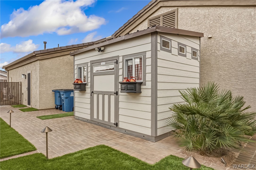 2535 Ridge Lane
