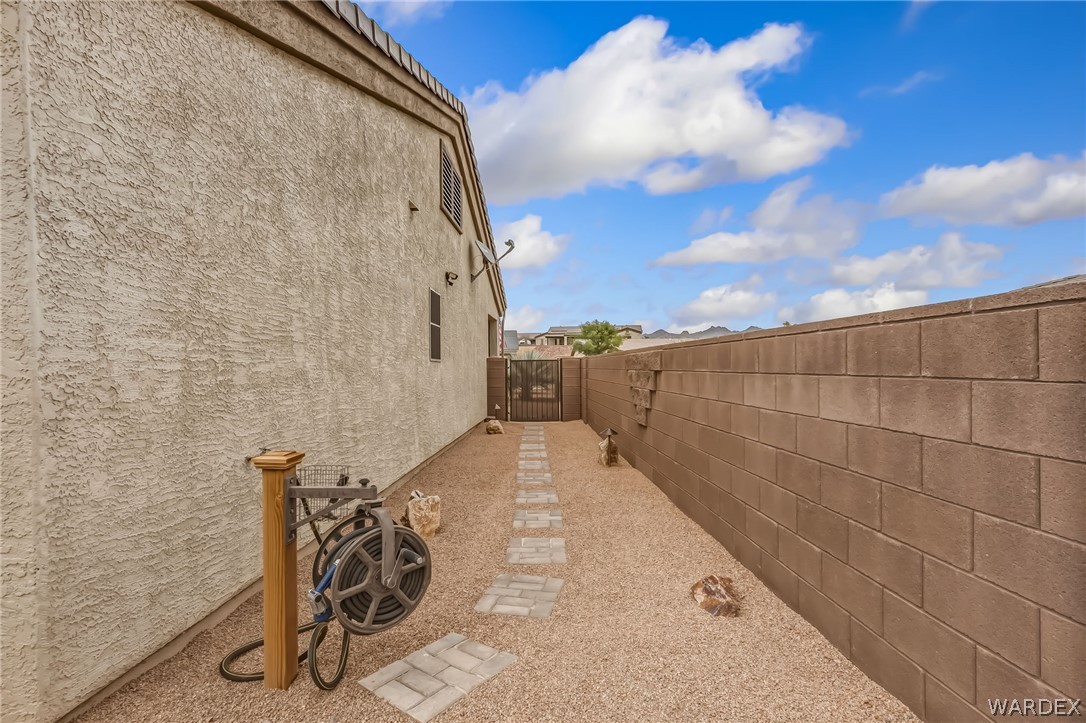 2535 Ridge Lane