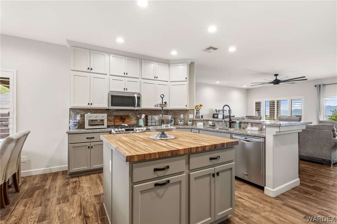 2535 Ridge Lane