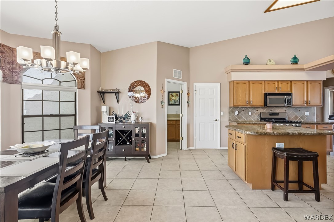 2558 Sundown Circle
