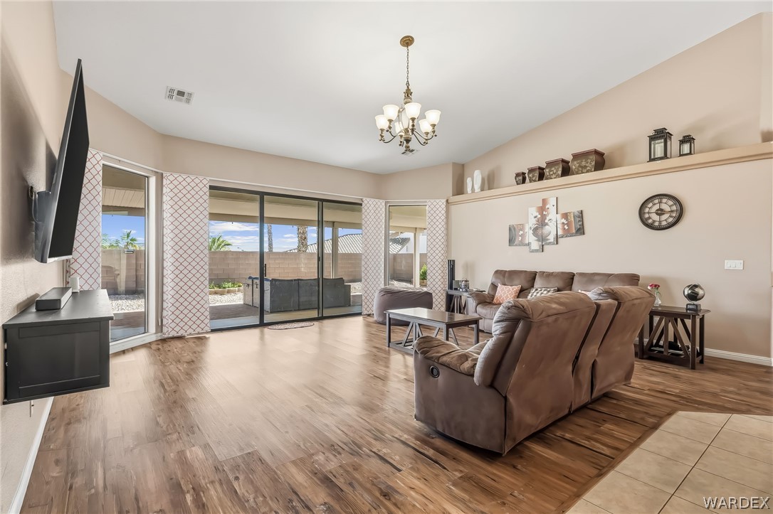 2558 Sundown Circle