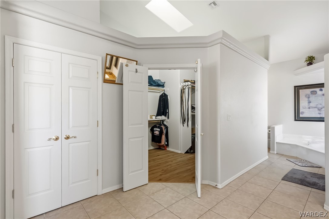 2558 Sundown Circle
