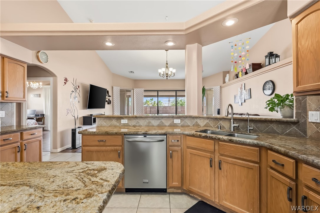 2558 Sundown Circle
