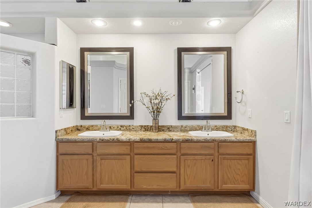 2558 Sundown Circle