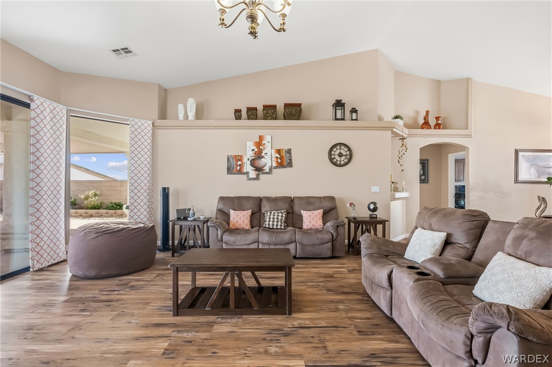 2558 Sundown Circle