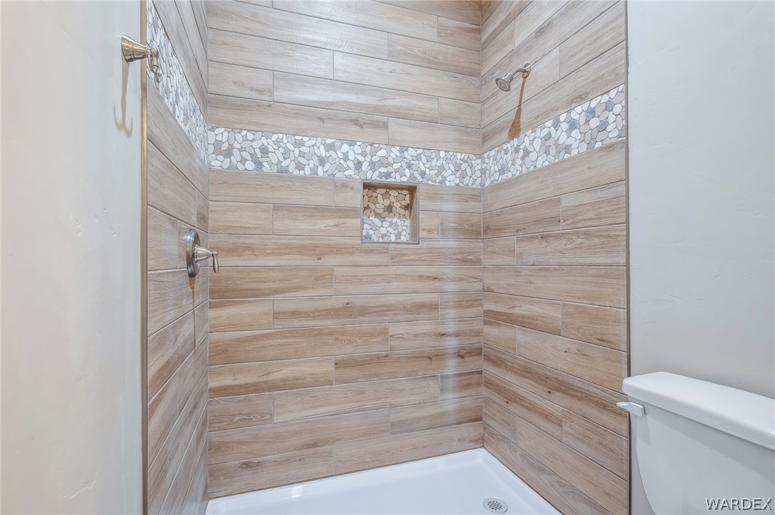 2353 E Calle Toledo