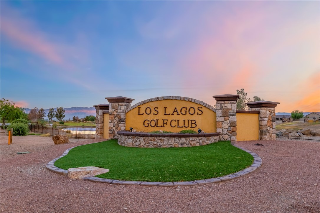 2353 E Calle Toledo