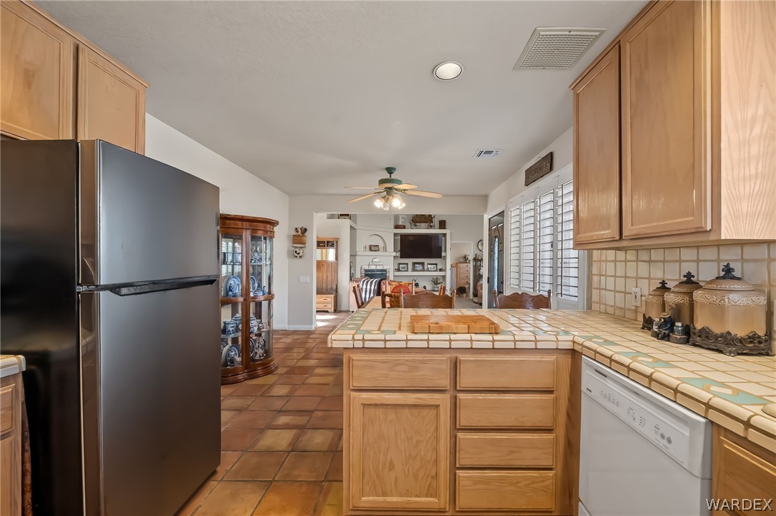 3949 King Road