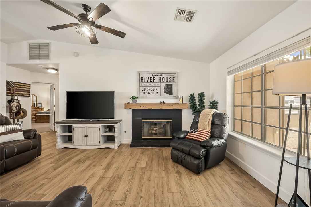 5039 S Emerald River Drive