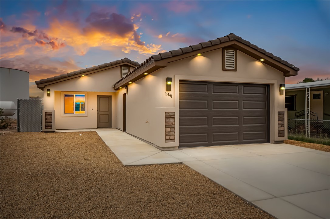 1841 Del Norte Drive