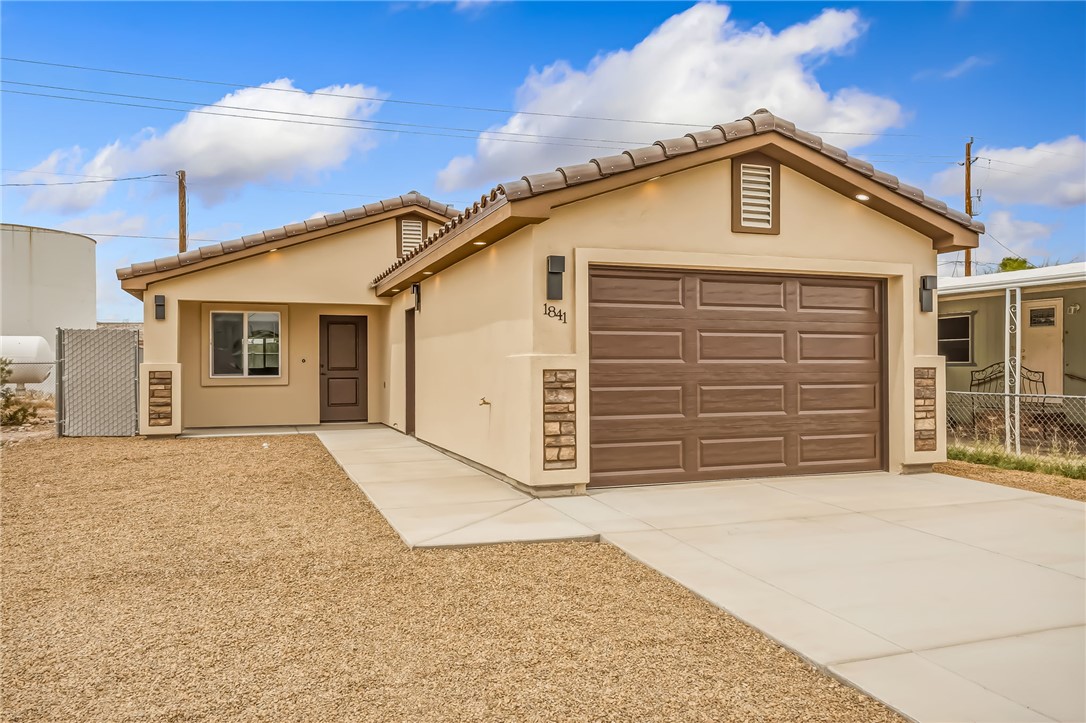 1841 Del Norte Drive