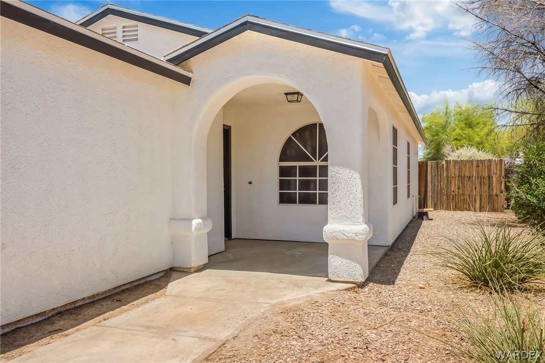 9762 S Kingman Drive