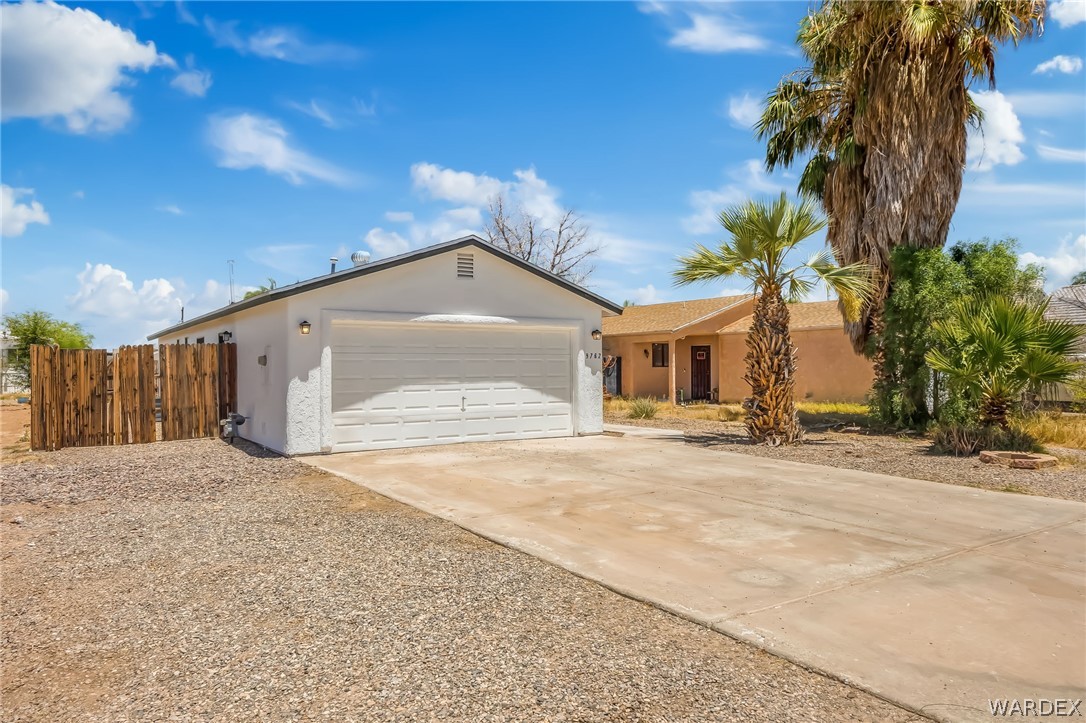 9762 S Kingman Drive
