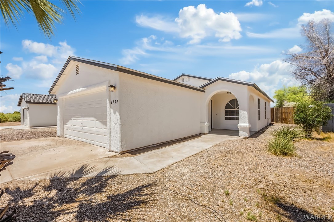 9762 S Kingman Drive