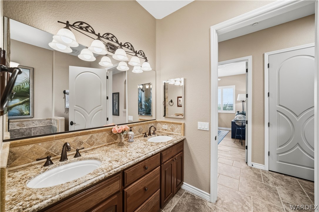 1370 Pioneer Trail