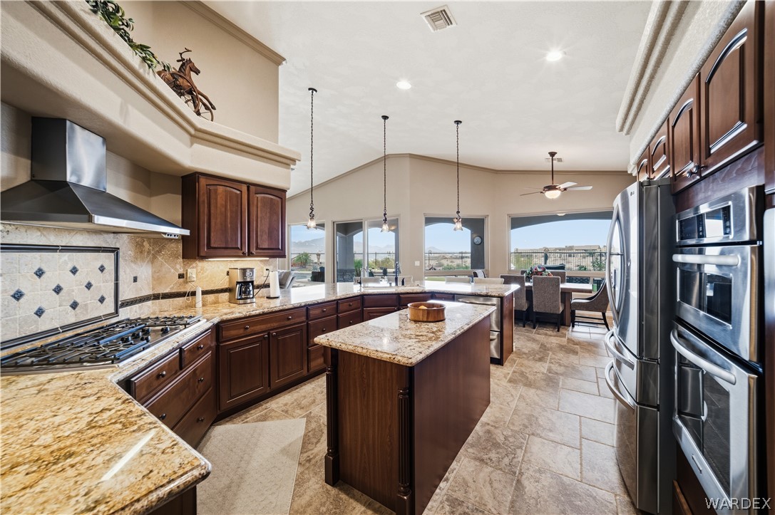 1370 Pioneer Trail