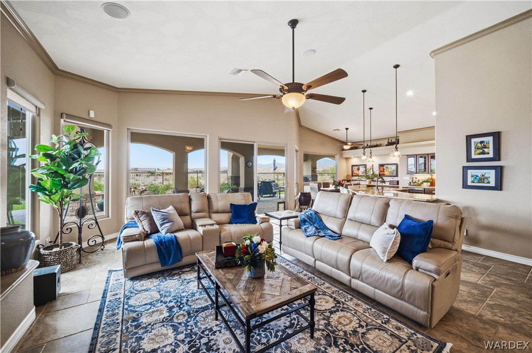 1370 Pioneer Trail