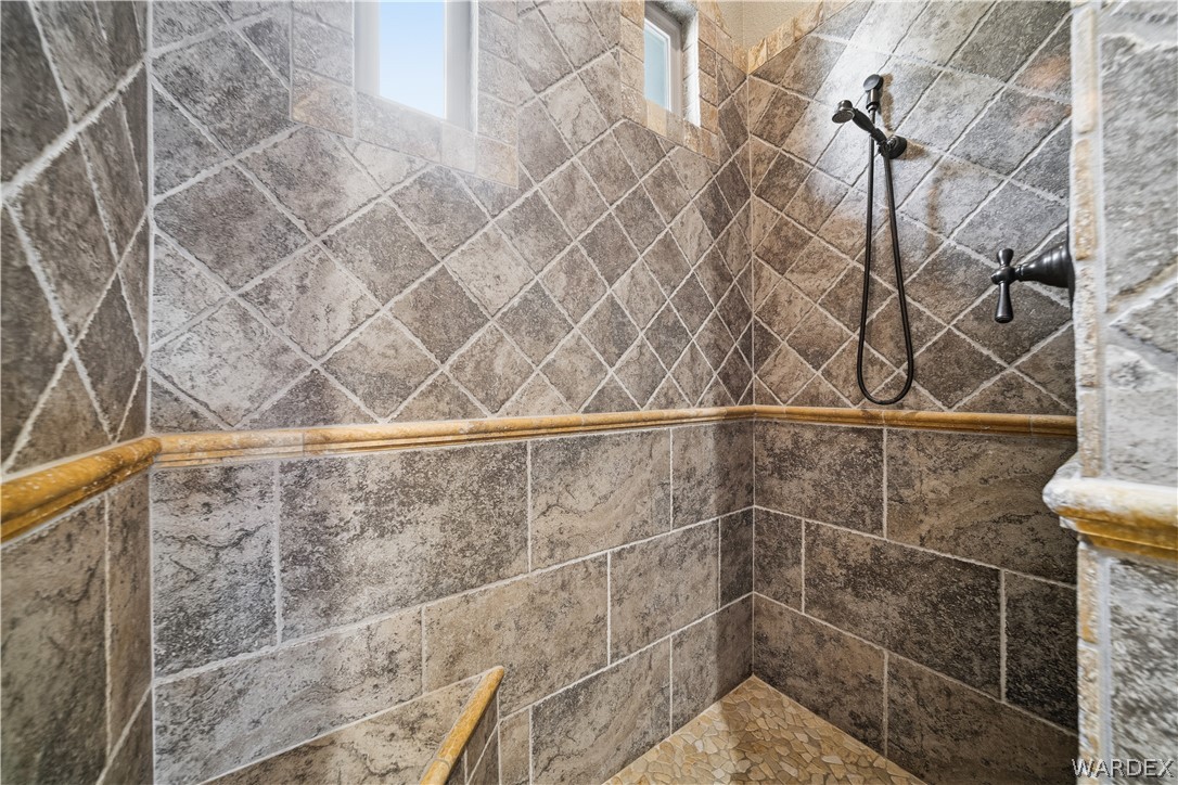 1370 Pioneer Trail
